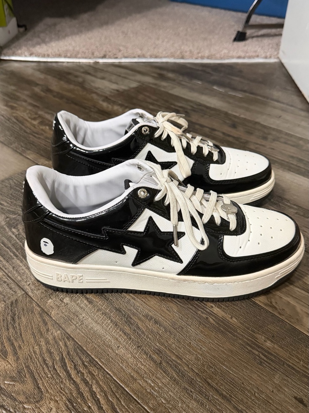 Bapestas black and white patent leather